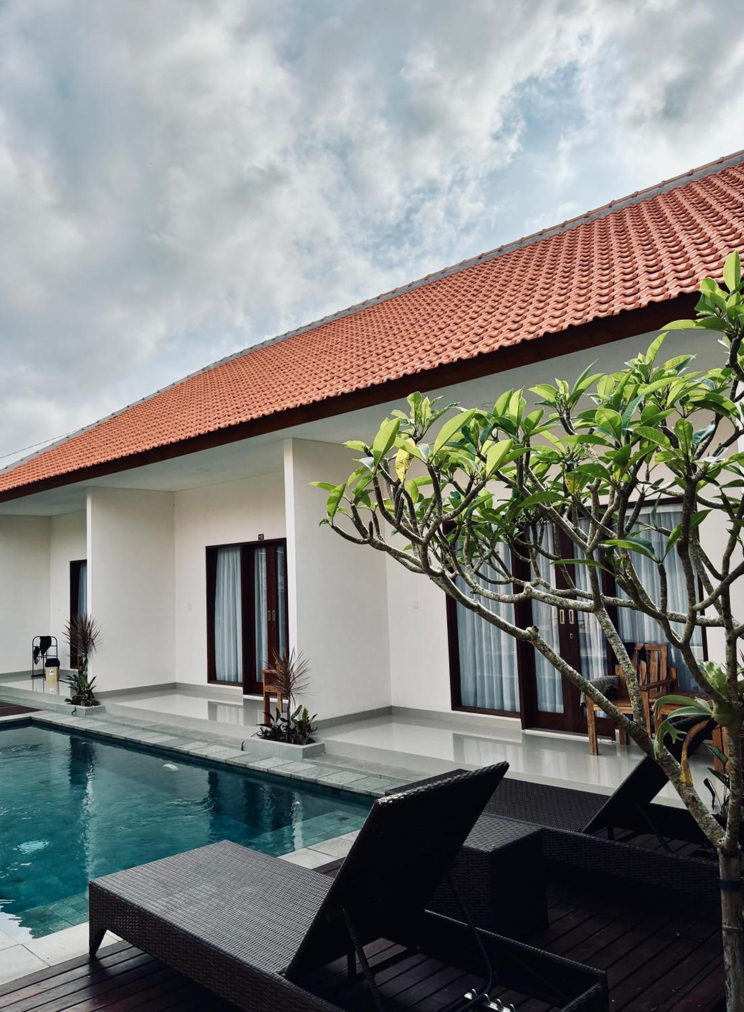 Kampana Homestay อูลูวาตู ภายนอก รูปภาพ